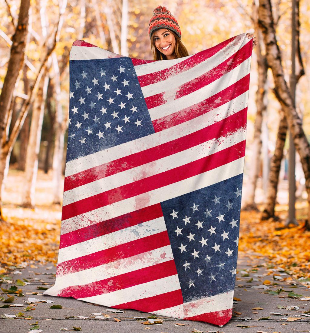 American Flag Fleece Throw Blanket-Amaze Style™-Premium BlanketAmerican Flag Fleece Throw Blanket-Youth (56 x 43 inches / 140 x 110 cm)-Vibe Cosy™