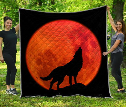 Wolf in Moon Quilt
